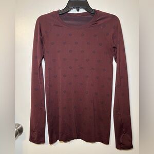 *SOLD* Lululemon 🍋 Maroon Long Sleeve w/Logo print throughout